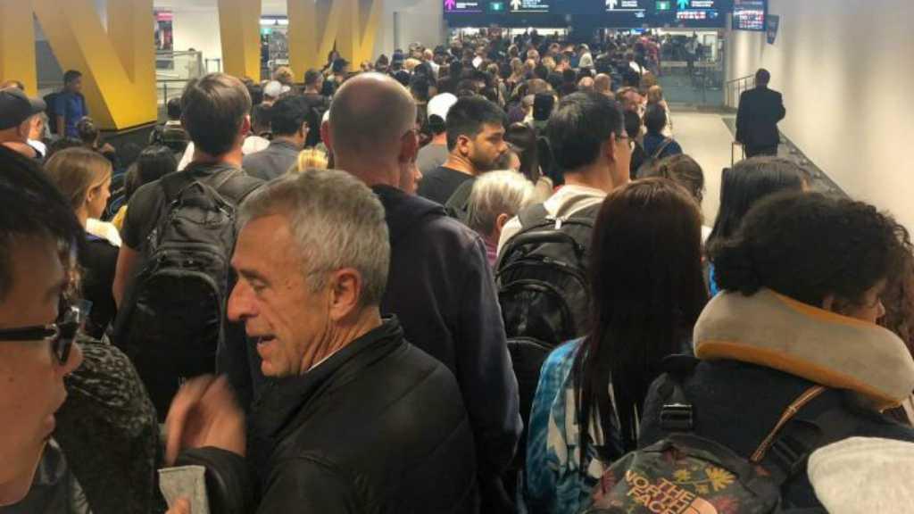 Seluruh Bandara Internasional di Australia Dibuat Rusuh Gara-gara Ini
