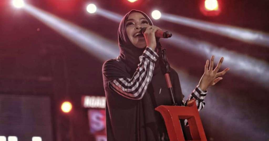 Cara Tantri Kotak 'Jaga' Suara Saat Puasa Agar Tetap Prima