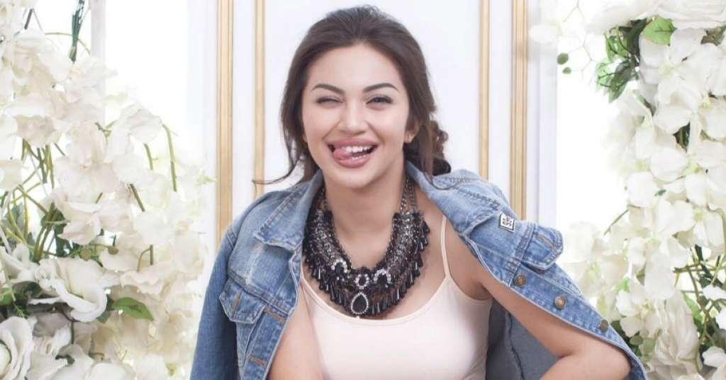 Ariel Tatum Ingin Membeli Mobil Klasik di Hari Tua