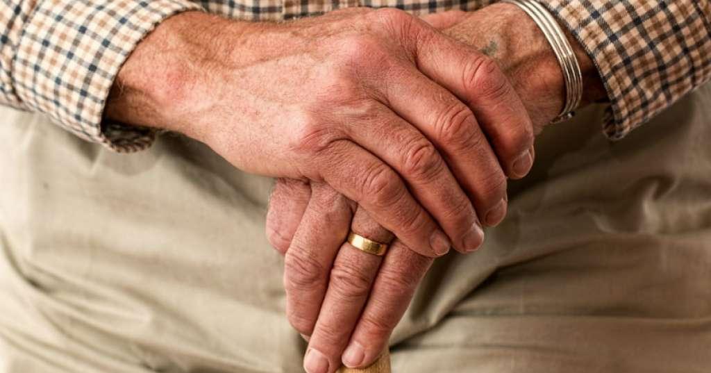 Penurunan Indera Penciuman Jadi 'Tanda Mendekati' Kematian Bagi Lansia