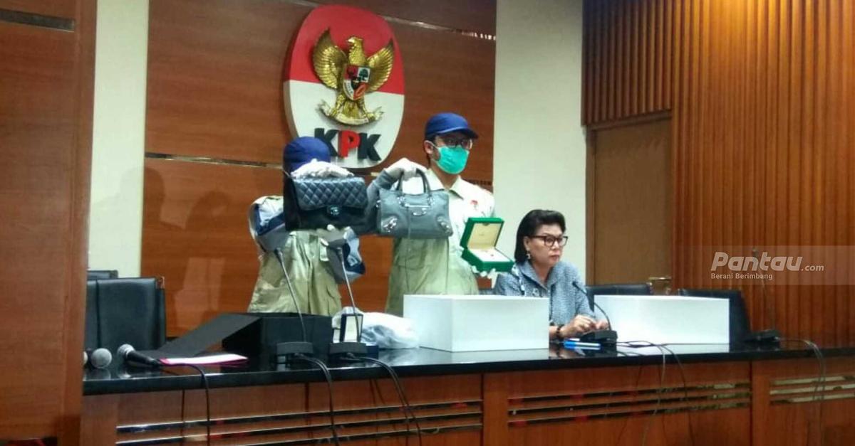 KPK Resmi Tetapkan Bupati Talaud Sri Wahyumi Tersangka Suap