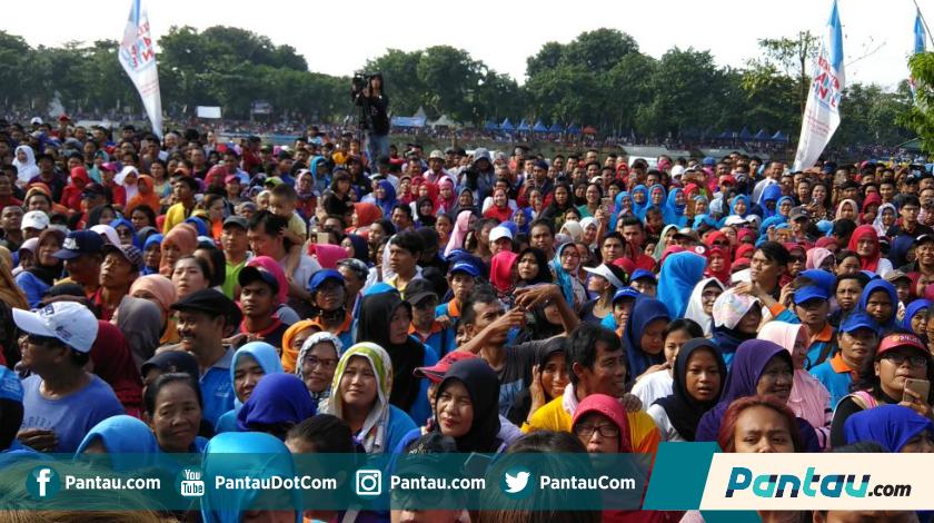 Ingin Lihat Duel Pejabat, Ribuan Orang Padati Festival Danau Sunter