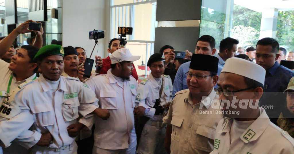 Didampingi Amien Rais dan Fadli Zon, Prabowo Hadiri Ijtimak Ulama III