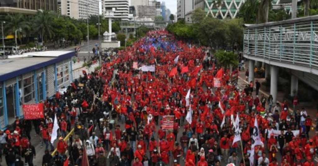 Sering Konflik dengan Perusahaan, Buruh: Demi Sesuap Nasi Kami Kerja