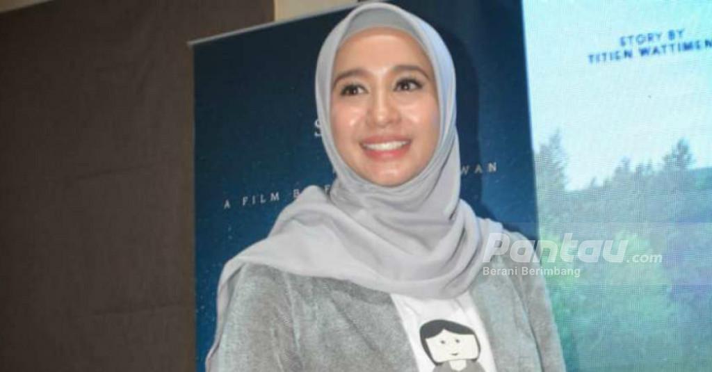 Syuting 'AMBU' di Desa Suku Baduy Laudya Cynthia Bella Hidup Sederhana