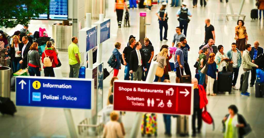 Dari Bandara Soetta hingga Ngurah Rai Sepi karena Tarif Pesawat Mahal