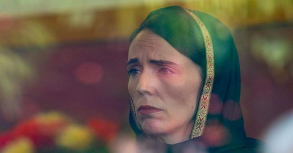 PM Selandia Baru Jacinda Ardern Resmi Bertunangan