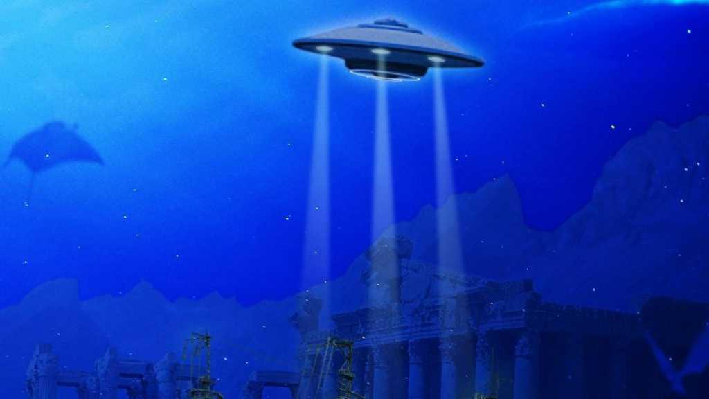 Cahaya Terang Ini Rangsang Teori Liar Pangkalan UFO Bawah Laut