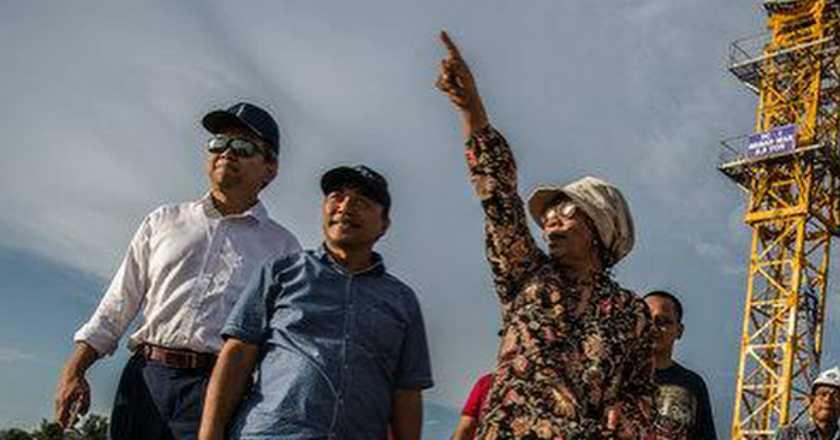 'Hobi' Tenggelamkan Kapal, Luhut Sentil Susi Soal Penangkaran Ikan