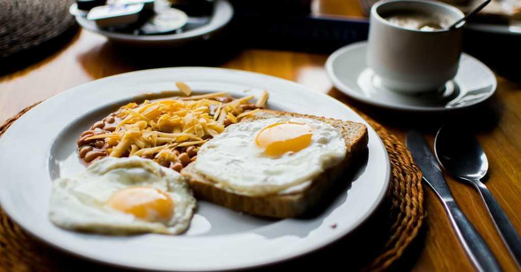 Santap Makanan Protein Tinggi Lebih Baik Ketimbang Karbohidrat