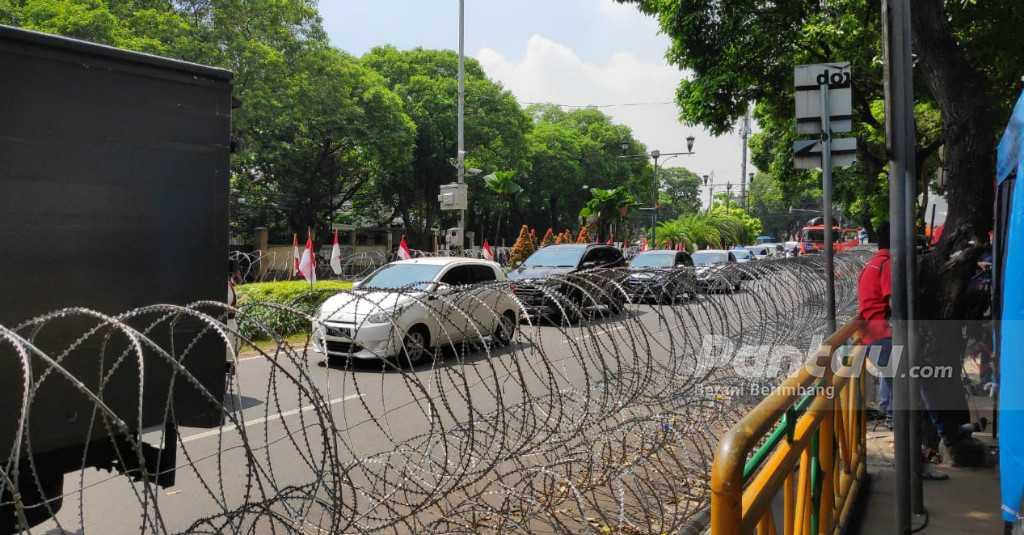 Polisi Perketat Pengamanan Jelang Aksi Kivlan Zen Cs Kepung KPU