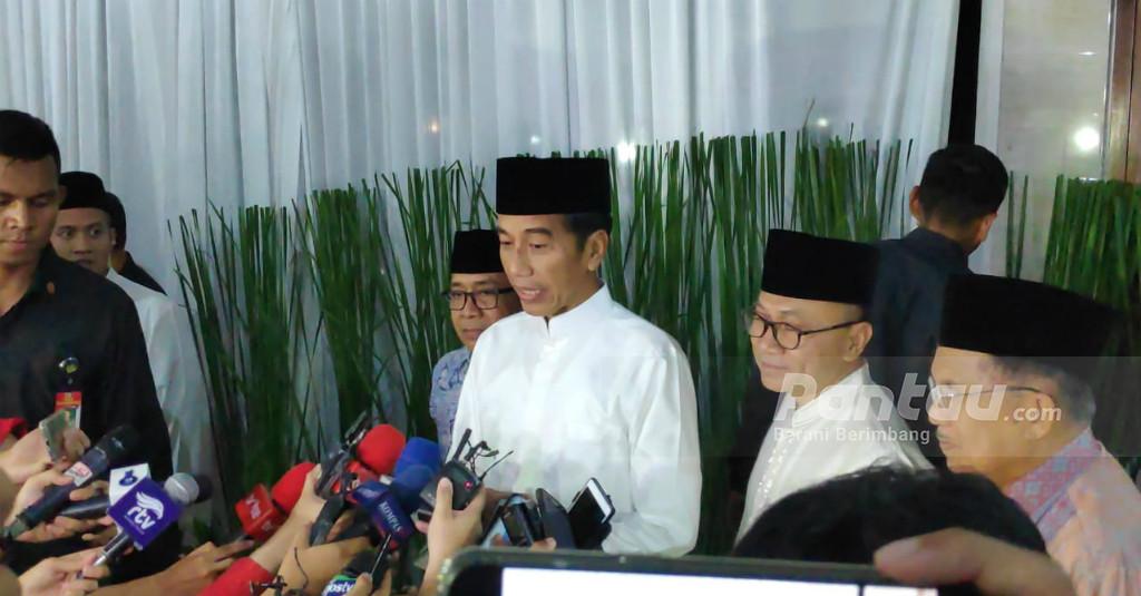 Jokowi-Zulhas Capai Sebuah Kesepakatan di Acara Buka Bersama