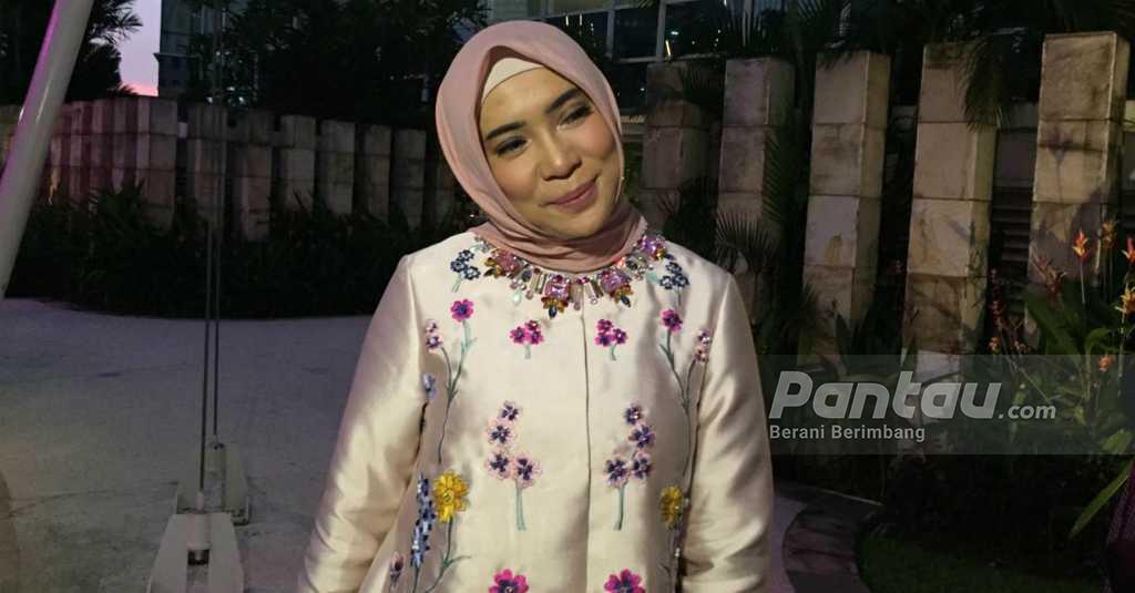 Fitri Tropica Tak Takut Lagi Salah Make Up Setelah Berhijab