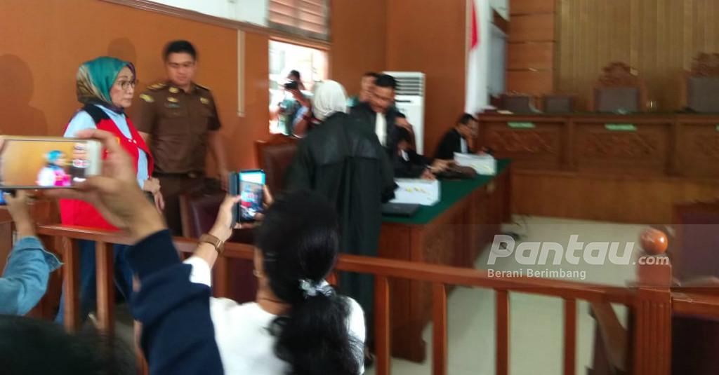 Ternyata kepada Orang Inilah Ratna Sarumpaet Pertama Kali Berbohong