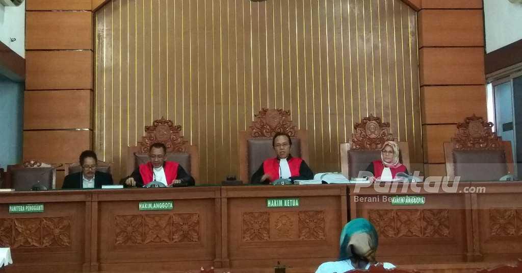 Jalani Sidang Lanjutan, Hakim Minta Ratna Sarumpaet Berkata Jujur