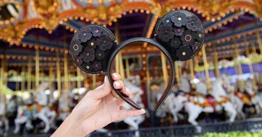 Sejumlah Desainer Ternama Akan Rancang Bando Telinga Mickey Mouse
