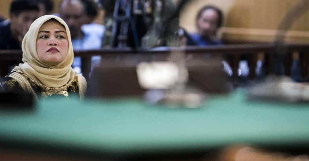 Sidang Pledoi, Bupati Neneng Minta Hukumannya Diringankan karena Ini