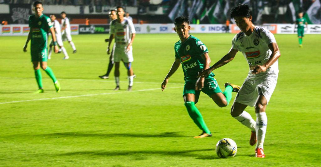 Sempat Tertunda Akibat Oknum Suporter, PSS Tundukkan Arema FC