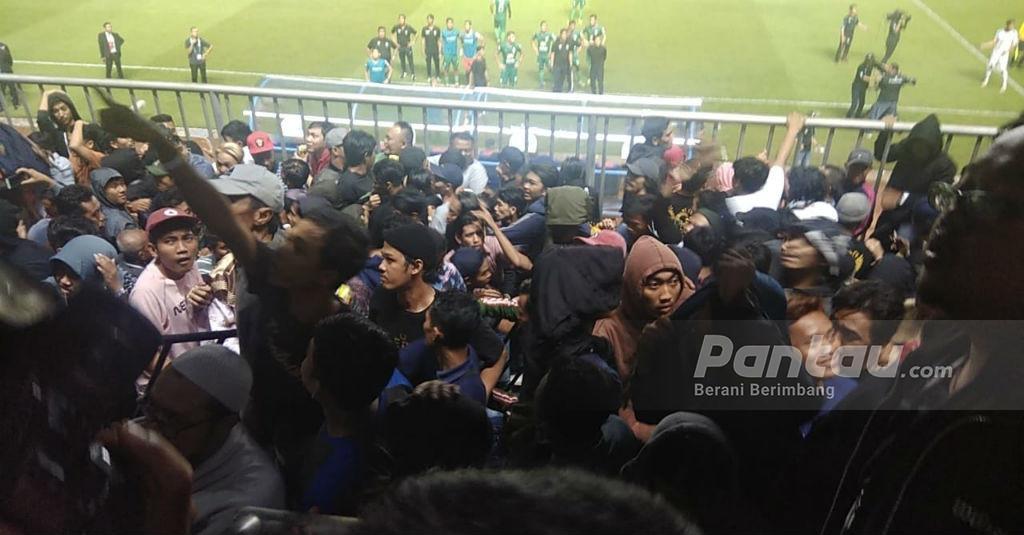 Sekjen PSSI Jadi Salah Satu Korban Kericuhan Suporter
