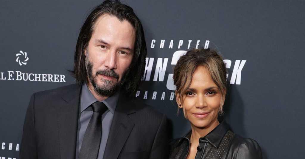 Terkuak, Ternyata Keanu Reeves dan Sandra Bullock Pernah Saling Taksir