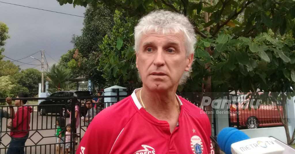 Kolev Salahkan Lapangan Usai Persija Ditahan Imbang Barito