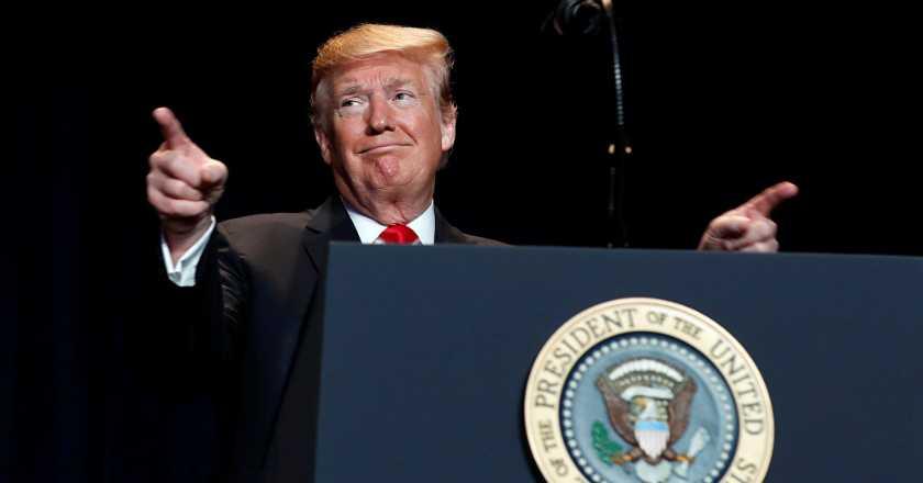 Ucapkan Selamat untuk Jokowi, Trump: RI Contoh Negara Demokrasi