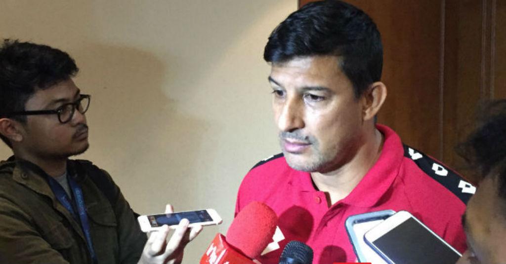 Kalah dari Bali United, Alfredo Vera Sayangkan Kartu Merah Alsan Sanda