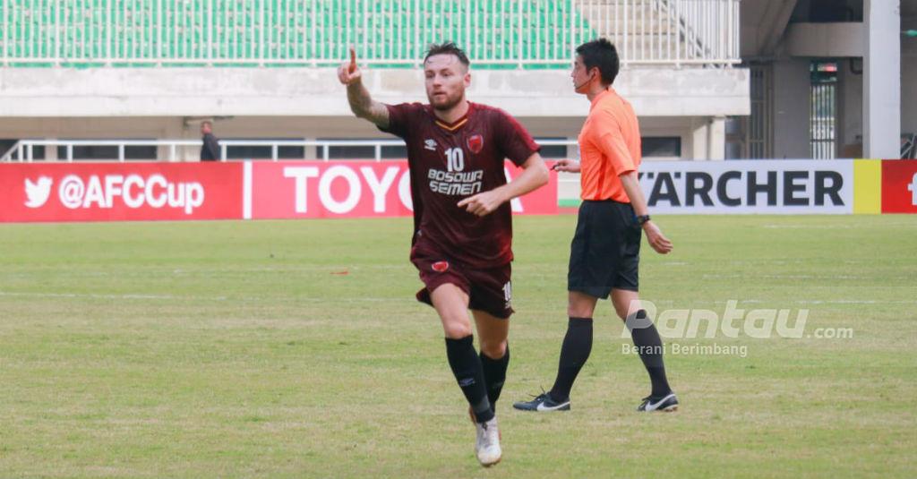 Simon McMenemy Panggil Marc Klok Ikuti TC di Bekasi