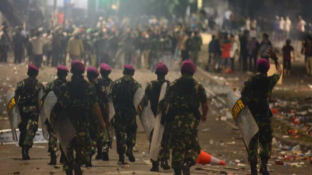 Marinir Tenangkan Massa di Slipi, Ketegangan Mereda