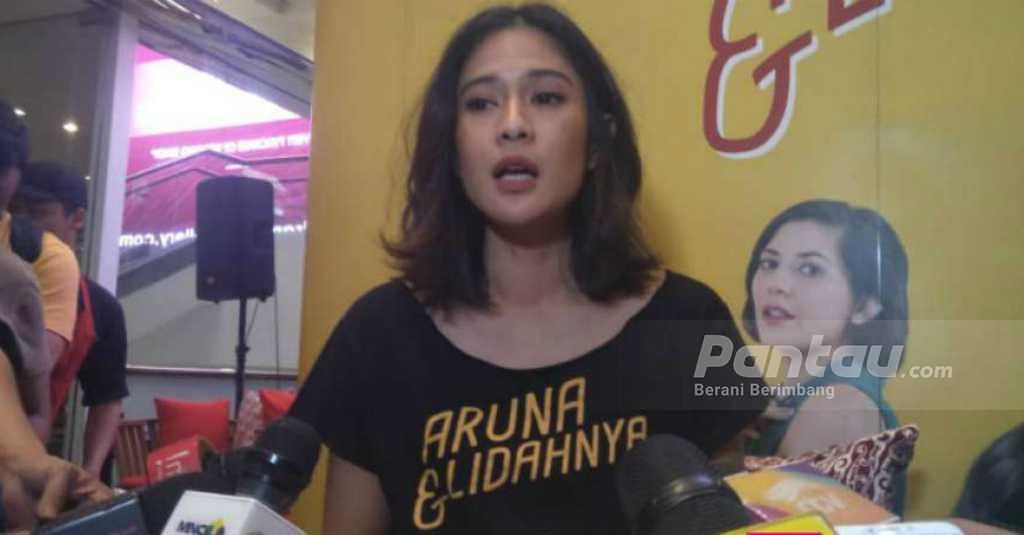 Dian Sastro Ajak Netizen Sumbang Makanan untuk Petugas Kemanan