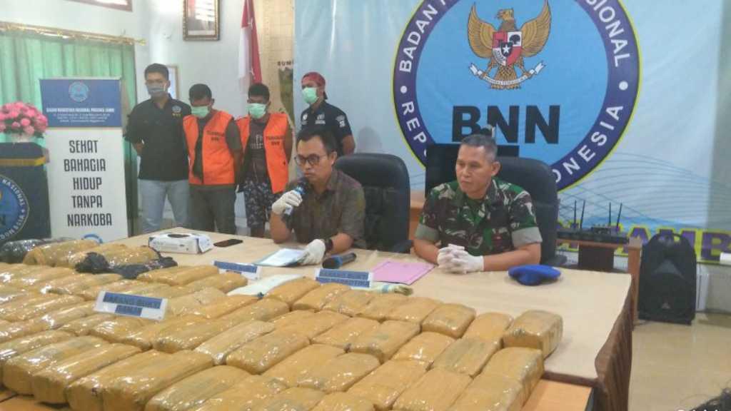 BNN Gagalkan Penyelundupan 74 Kg Ganja oleh Oknum TNI