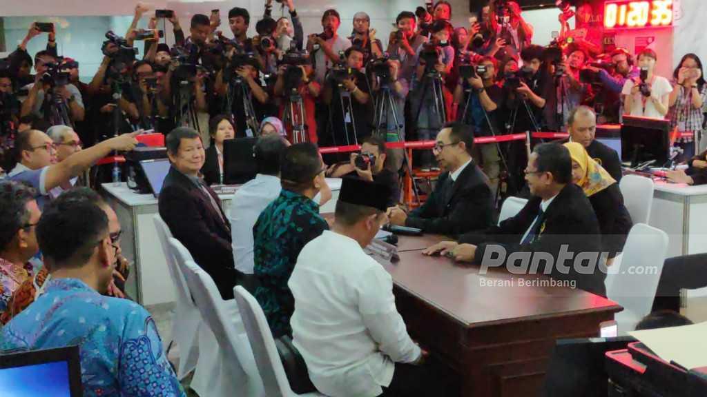 Terima Permohonan Gugatan Paslon 02, MK Akan Verifikasi Bukti-buktinya