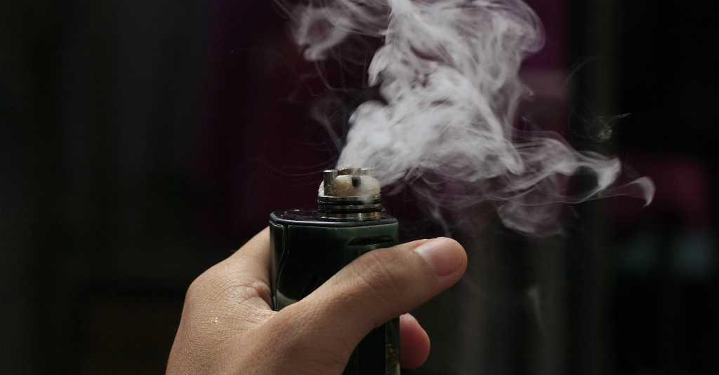 Belum Tentu Aman, Vape Juga Memicu Serangan Jantung dan Stroke