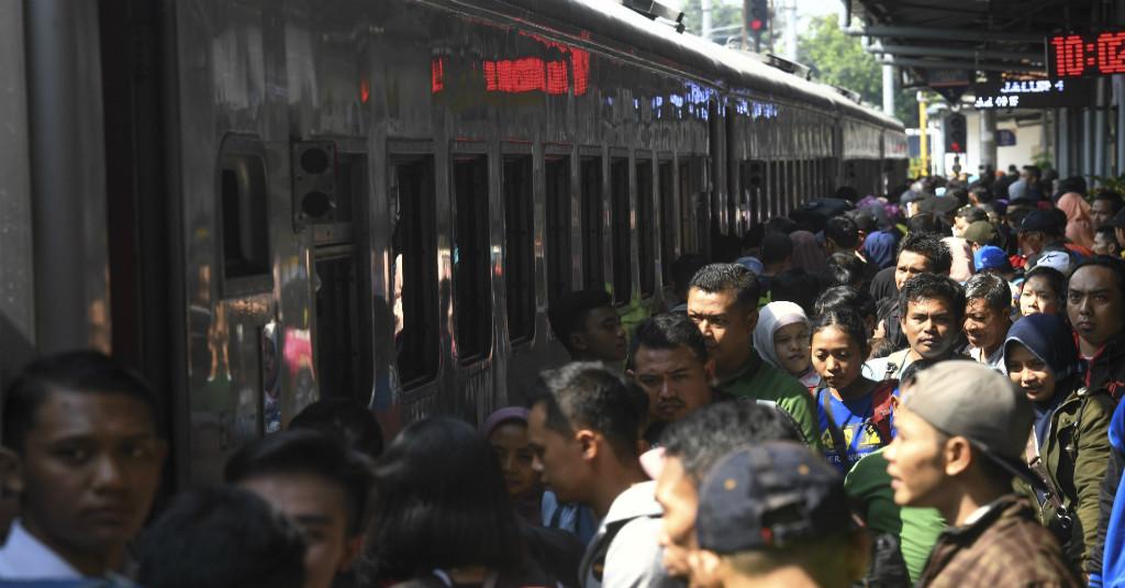 KAI Prediksi Lonjakan Pemudik Akan Terus Terjadi hingga H+1 Lebaran