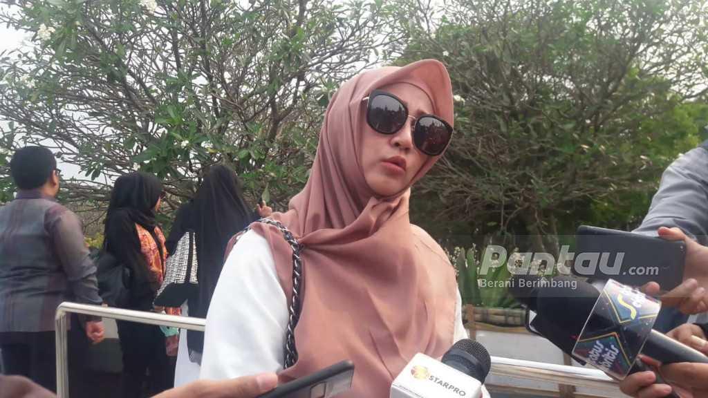 Dina Lorenza Miliki Kenangan Manis Tersendiri dengan Ani Yudhoyono