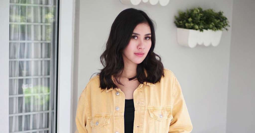 Pamer Hasil Tespack, Syahnaz Sadiqah Positif Hamil