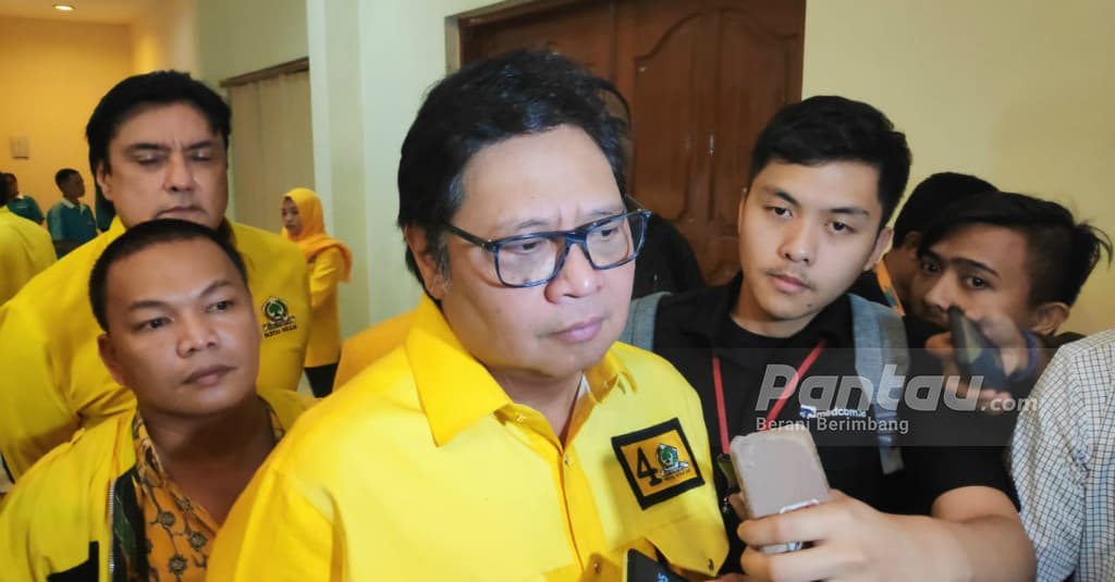 Airlangga Kirim Sinyal Kembali Pimpin Golkar