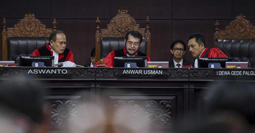 Ini Alasan MK Tolak Penambahan Jumlah Saksi Kubu Prabowo-Sandi
