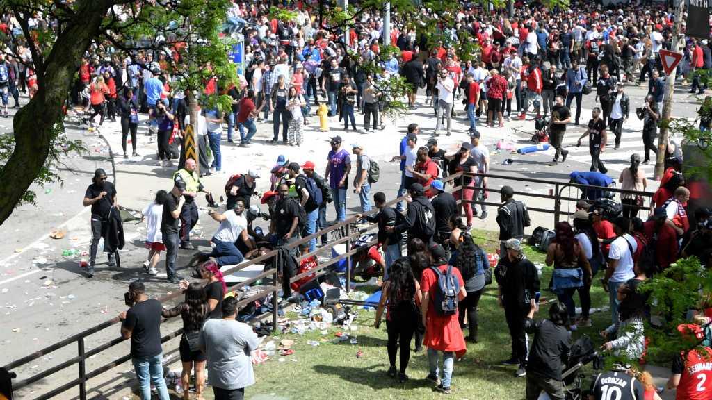 Pawai Kemenangan Toronto Raptors di Kanada Diwarnai Insiden Penembakan