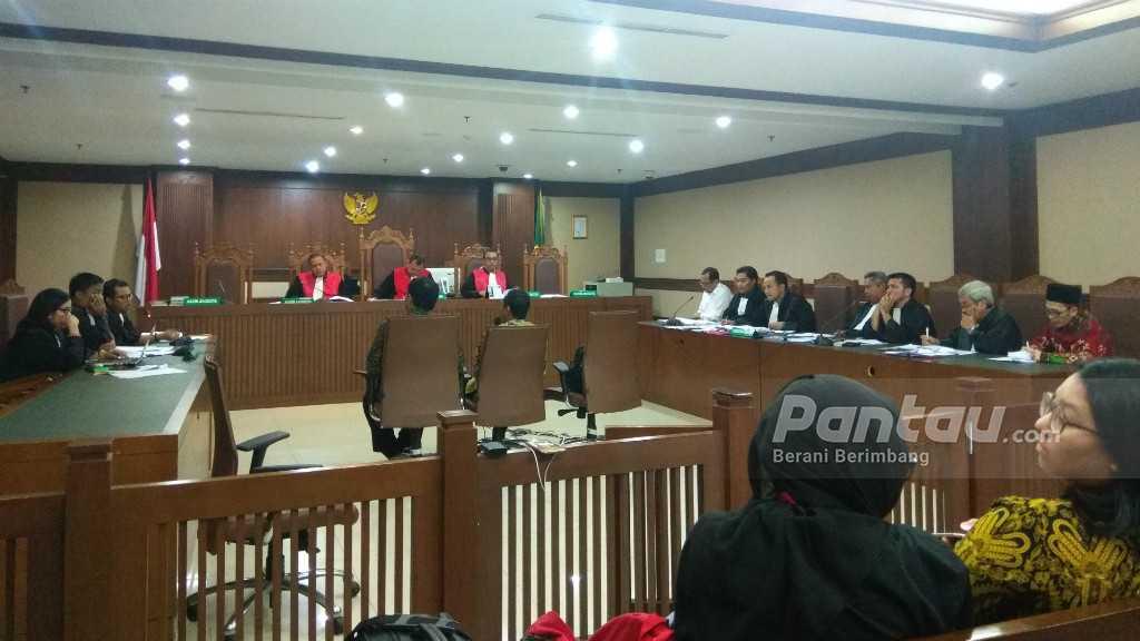 Gubernur Khofifah dan Menag Lukman Tak Hadiri Persidangan Suap Jabatan