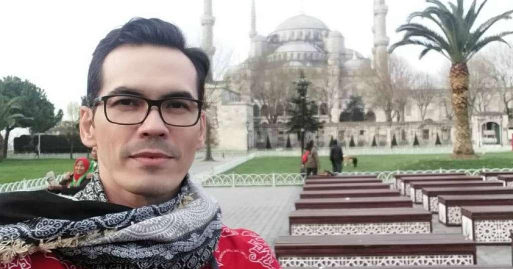 Atalarik Syach dan Tsania Marwa Tak Saling Sapa Saat Sidang