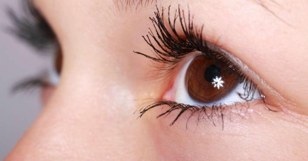 Mengenal Perbedaan Eyelah Extension dan Lash Lifting Pada Bulu Mata
