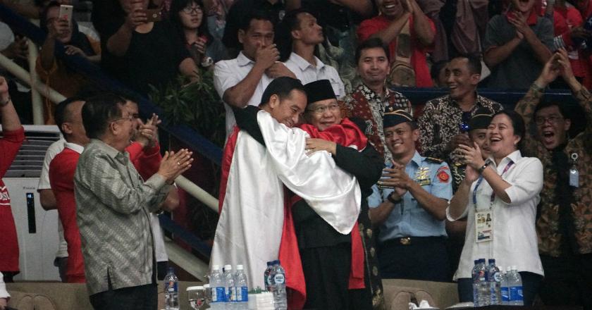 Gunakan Kata 'Sahabat', Jokowi Selamati Prabowo Atas Prestasi Pencak Silat di Asian Games