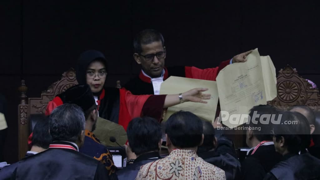 Tim 02 Heran 5 Dus Amplop Tak Terpakai, KPU: Tanya Saksi Anda Bos!