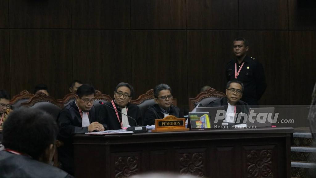 KPU Hanya Hadirkan Satu Ahli di MK, Kuasa Hukum 02: Mereka Kedodoran