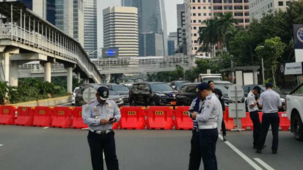 Arus Lalin Menuju Bundaran HI Ditutup Jelang Malam Puncak HUT Jakarta