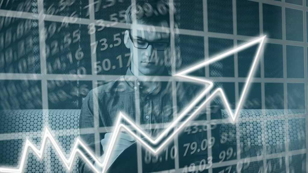 Berkaca Kasus Utang Kevin Aprilio, Ini Beda Forex dengan Saham
