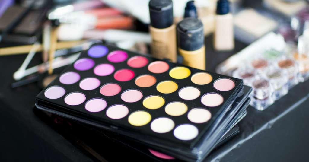 Banyak Penipuan, Ini 3 Tips Aman Beli Kosmetik Secara Online