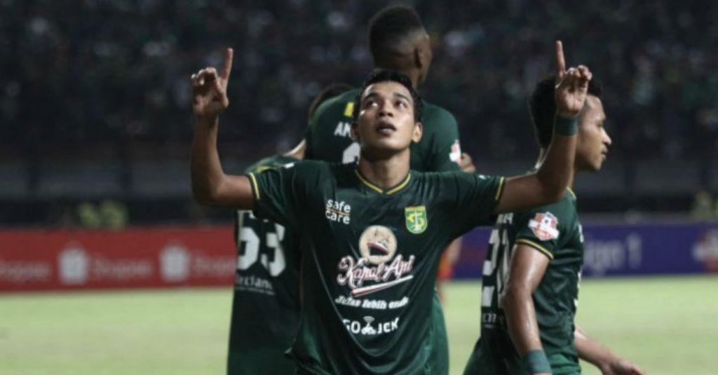 Gelandang Persebaya Ini Absen Hadapi MU