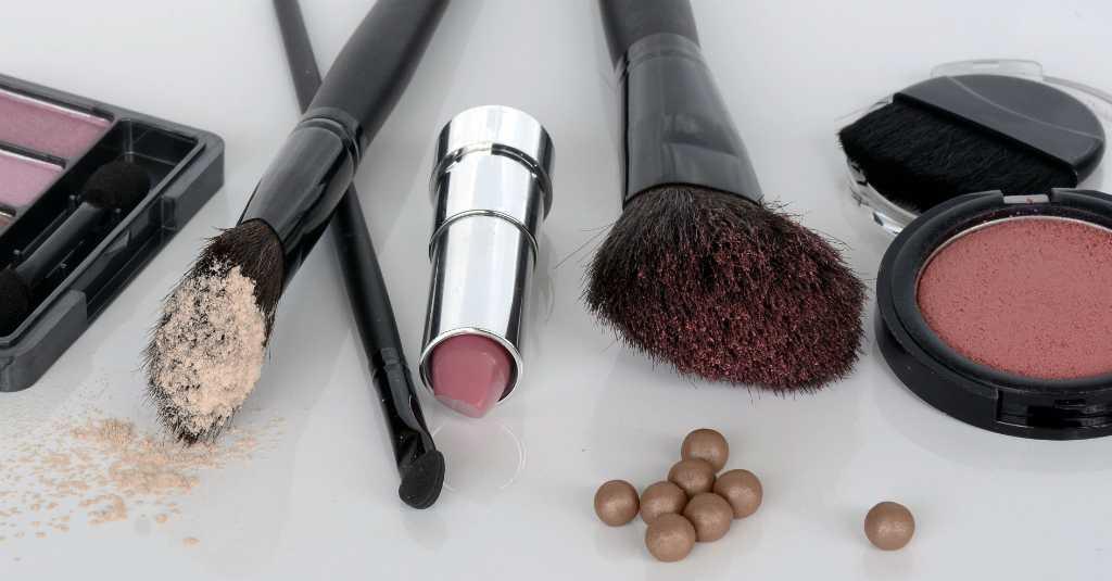 Girls! Ini Langkah Penting Sebelum Kamu Membeli Kosmetik